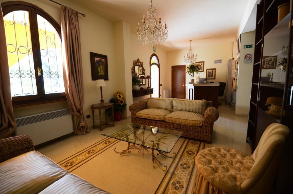 مبيت وإفطار Monsummano Terme Poggio Degli Olivi المظهر الخارجي الصورة